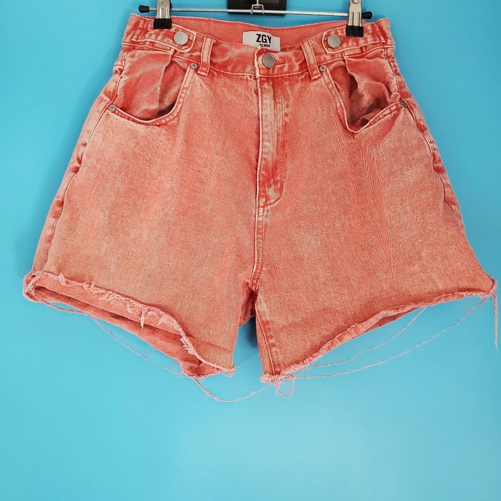 ZGY Denim Pink Jean Shorts Size 29 Hi & Loose